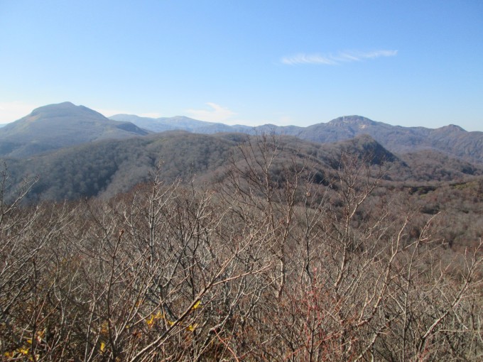 経塚山と牛形山