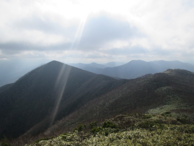 片羽山雌岳