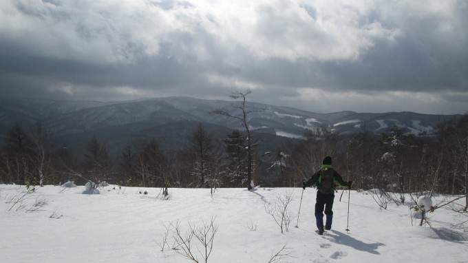 踏み跡のない雪原