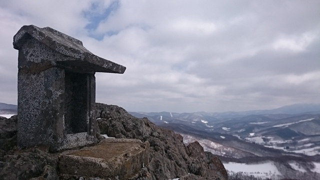 山頂祠640