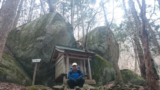 立岩神社640