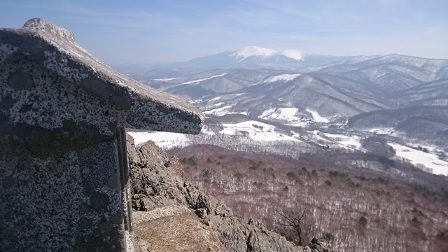 山頂祠から早池峰山640