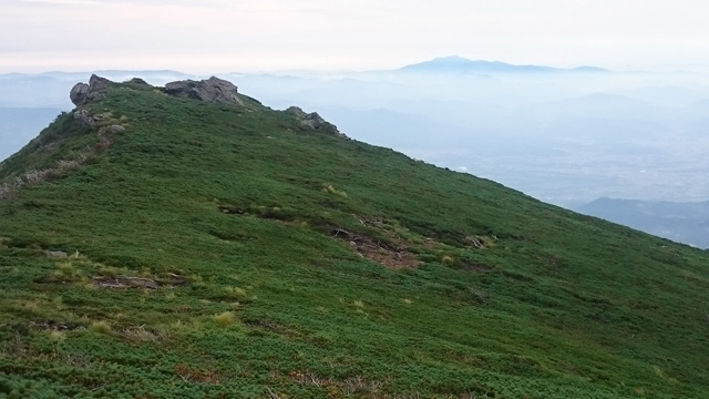 鬼ヶ城稜線と早池峰640