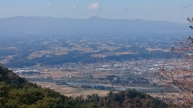 焼石連峰と胆沢扇状地640