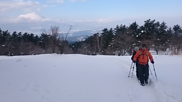 岩手山を背に640