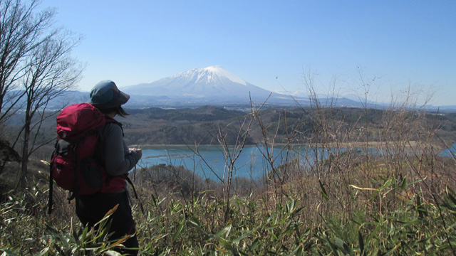 小野松山から岩手山を望む640360