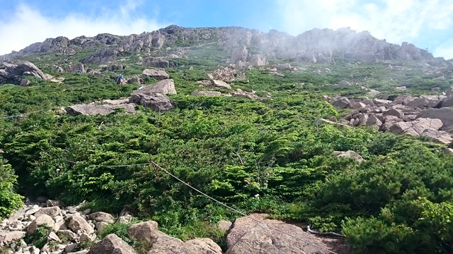 7・11早池峰一合目から640