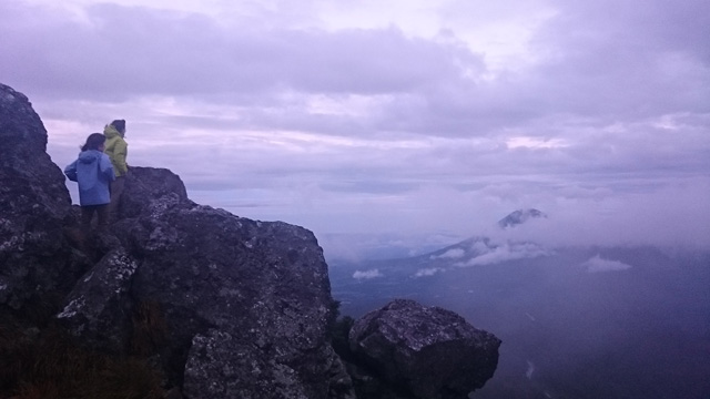 茶臼岳から岩手山を望む640