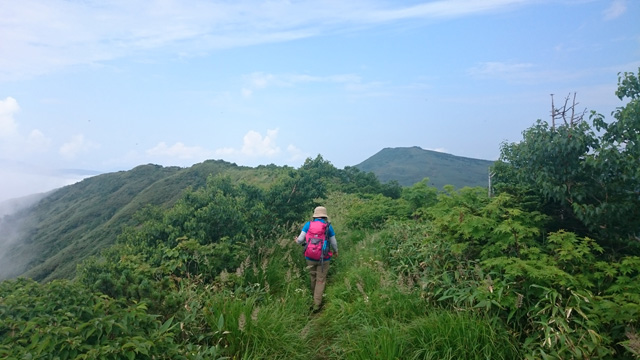 三ッ石山を目の前にして640