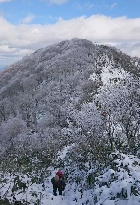 南峰へ700