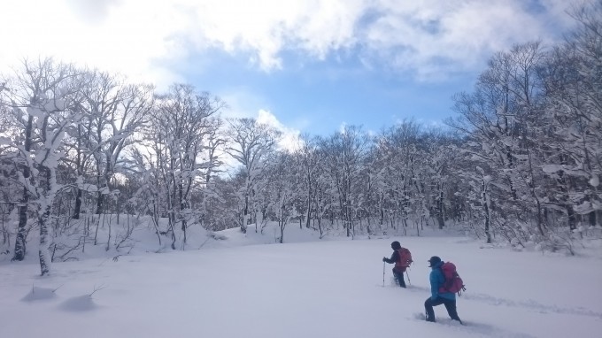 踏み跡のない雪原へ640