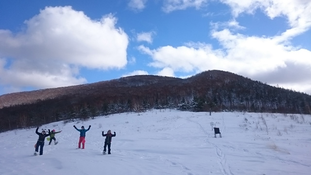 平庭岳を背に富士見平で640