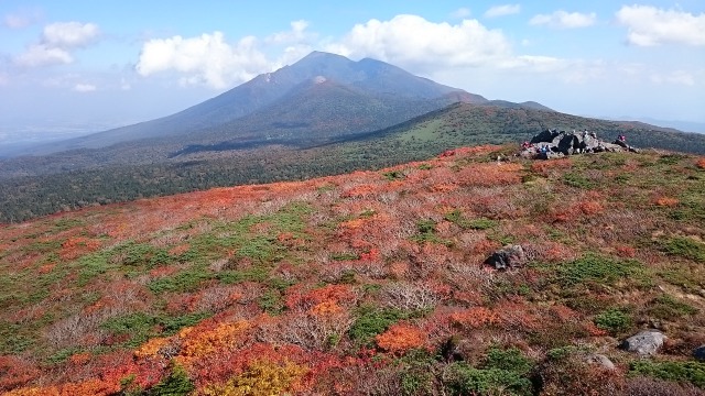 三ッ石山からの岩手山640