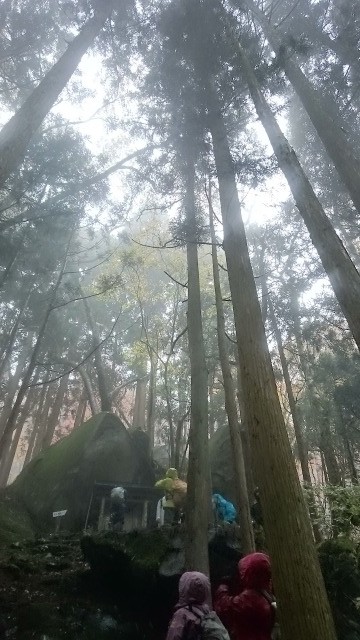 立岩神社640