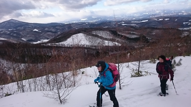 姫神山を背に640