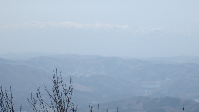 0419石上山から焼石連峰640