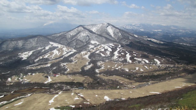 田代岱高原と七時雨山640