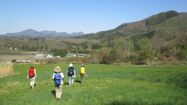 ケッパレランドの草地を下山640