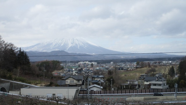 三ツ割からの岩手山640