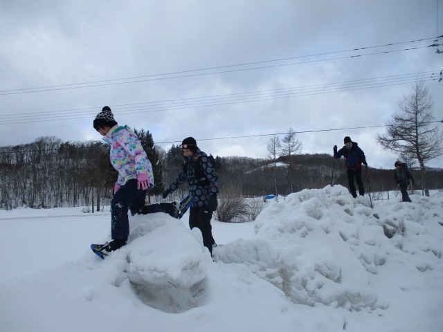 除雪のデブリを行く640