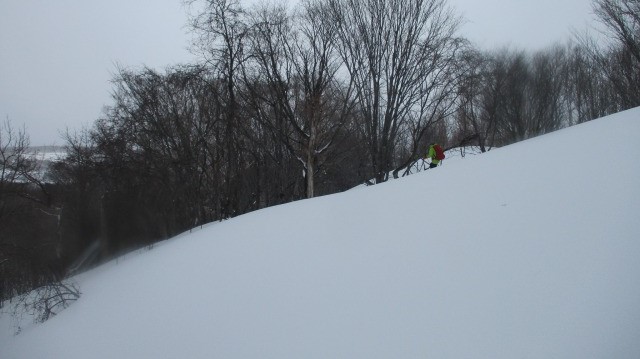 もふもふの雪を下る640 (2)