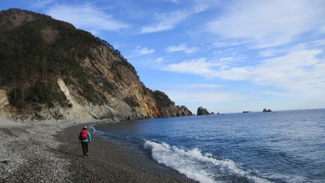 登り口の漉磯海岸640