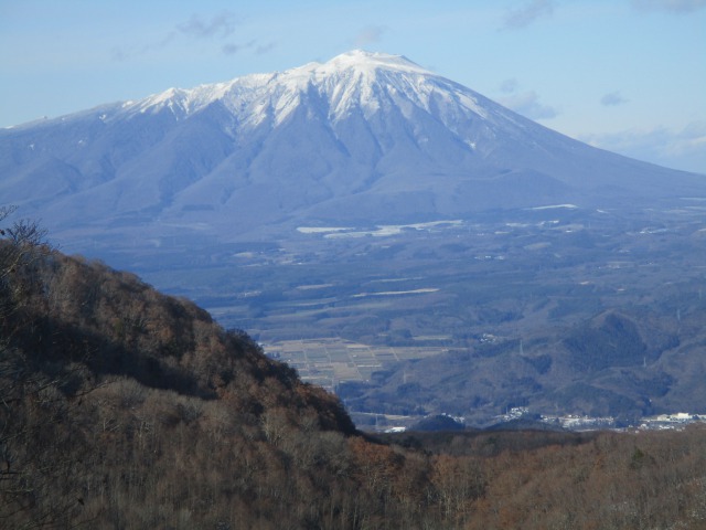 ブナ広場からの岩手山640