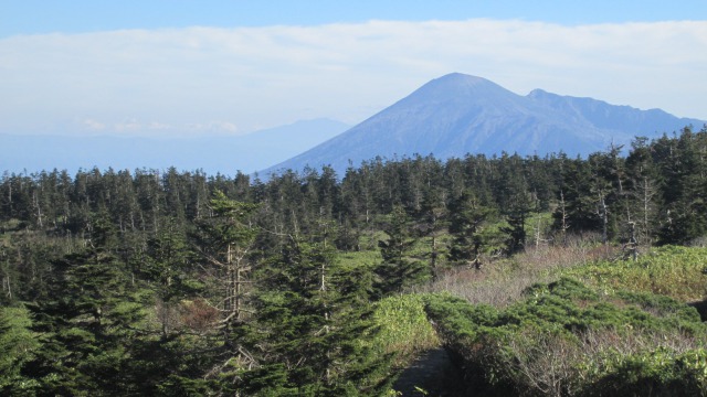 八幡平からの岩手山640